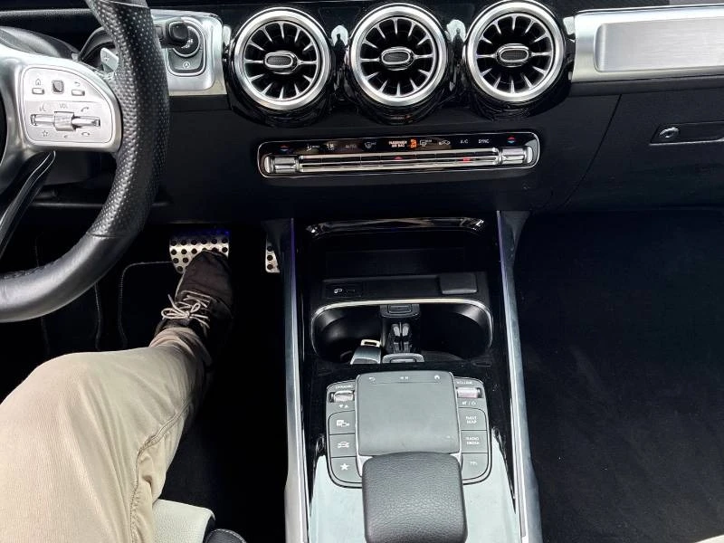 Mercedes-Benz GLB 250 * 4MATIC * 360 * ЛИЦЕНЗИРАН ДИЛЪР, снимка 11 - Автомобили и джипове - 55691516