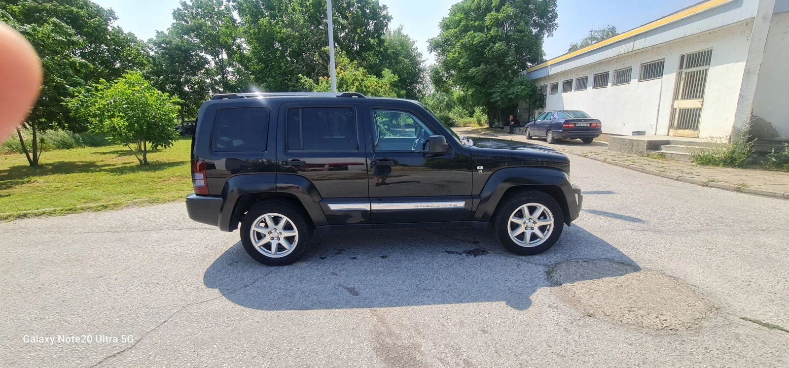 Jeep Cherokee  - изображение 9