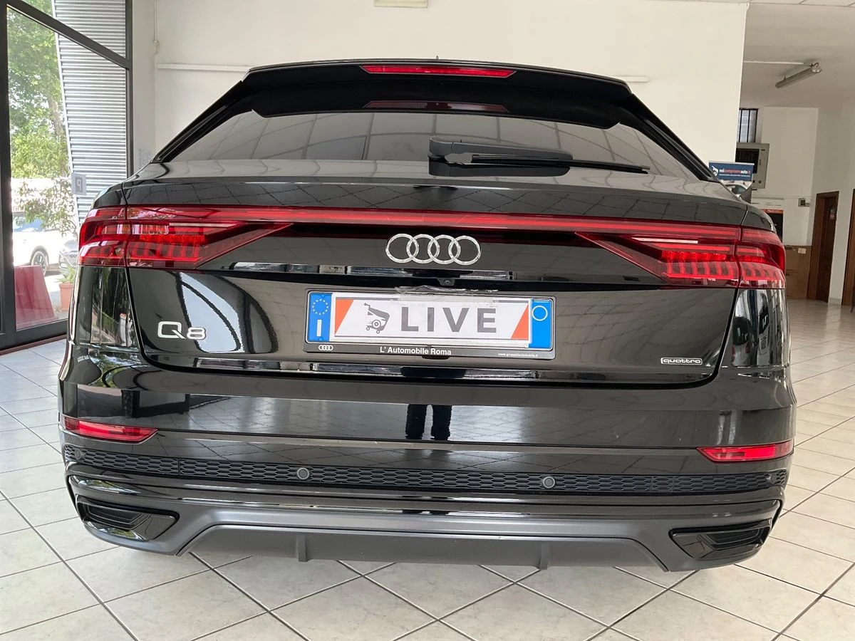 Audi Q8 50TDI* SoftClose* Panorama - изображение 5