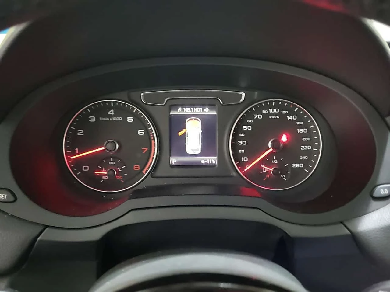 Audi Q3 PROGRESSIV /CARFAX/Кожа/Панорама/Кейлес/Подгрев - изображение 10