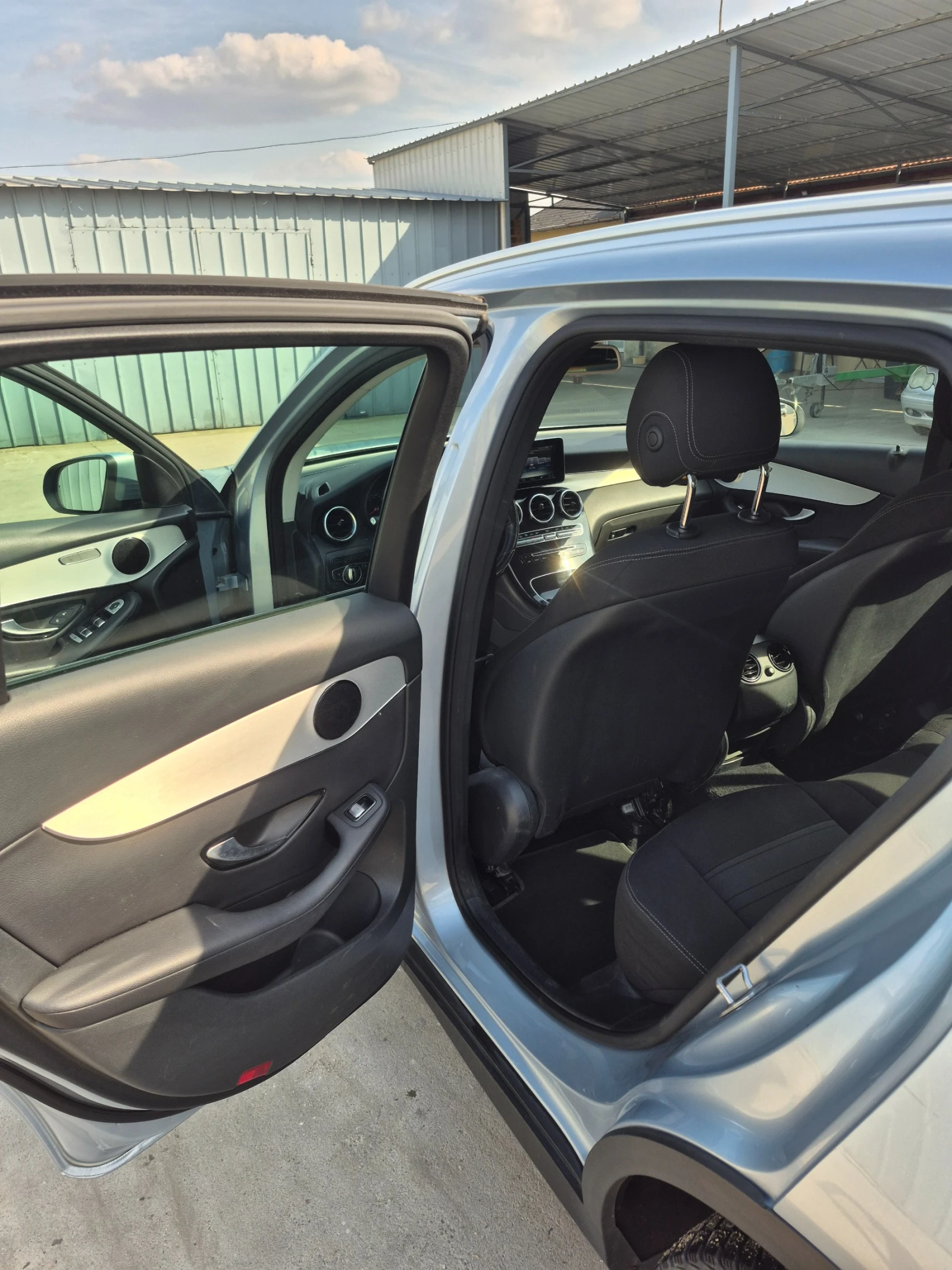 Mercedes-Benz GLC, снимка 13 - Автомобили и джипове - 53877410