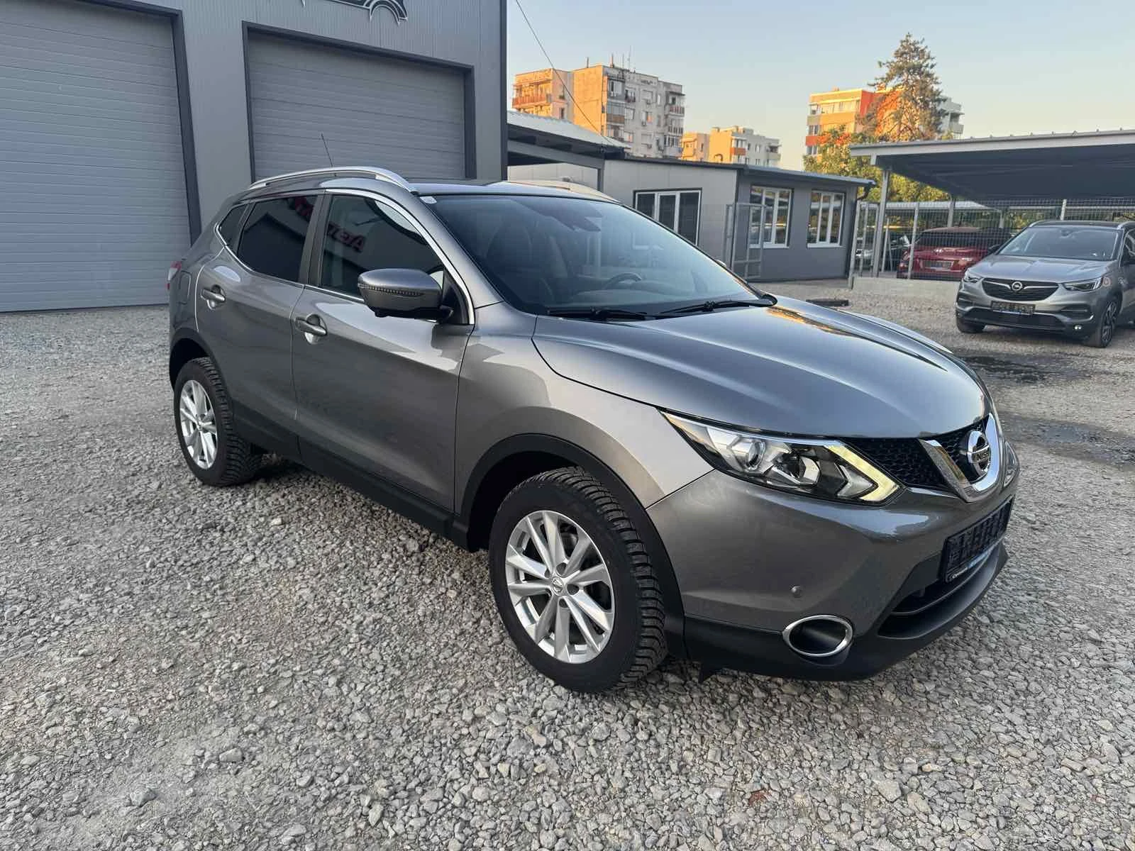 Nissan Qashqai 1.6DCI* 4x4* 360Cam* 103465km* Evro6, снимка 3 - Автомобили и джипове - 54977186