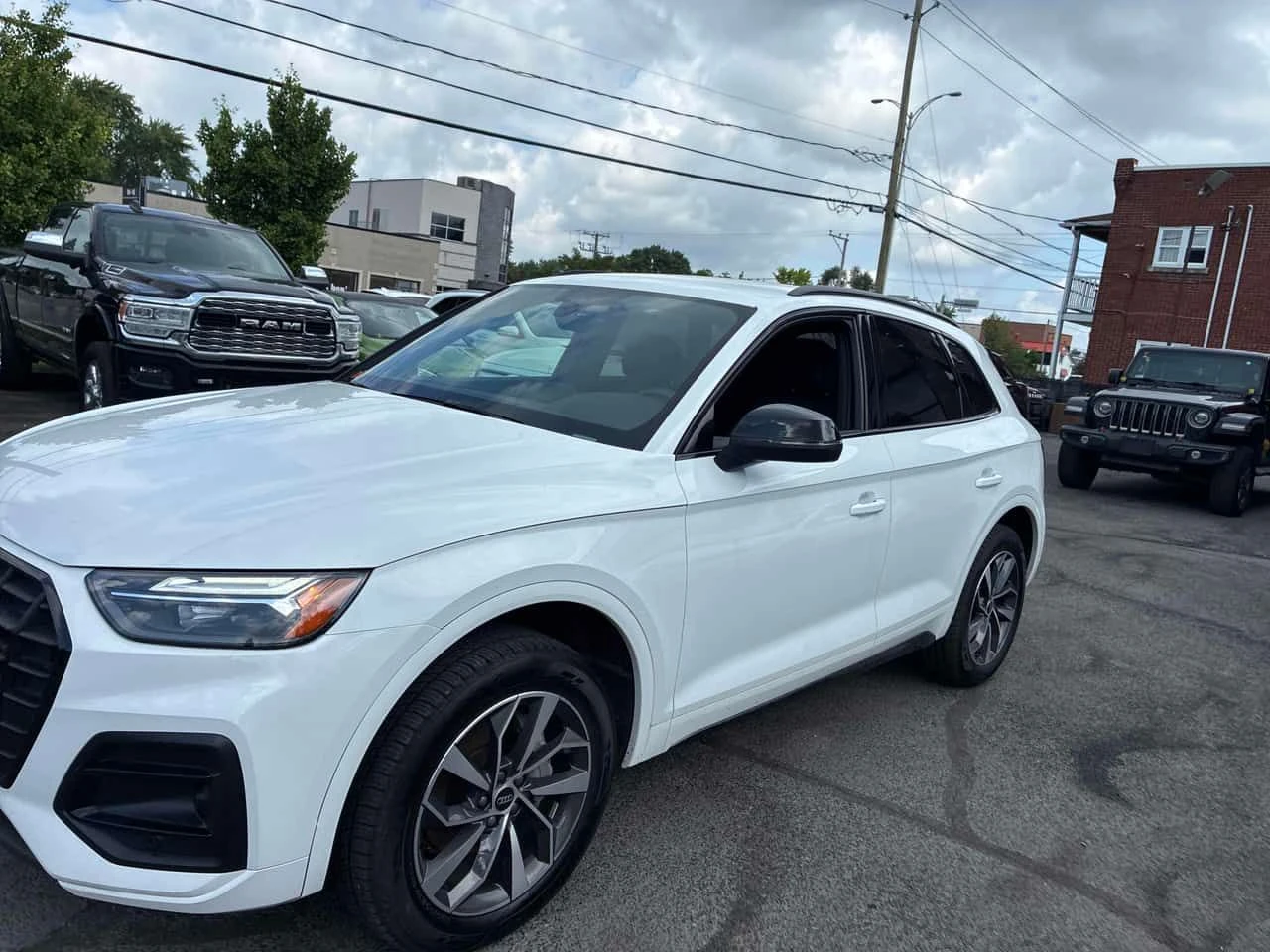 Audi Q5 45 TFSI quattro / DISTRONIC / LED / CARFAX , снимка 2 - Автомобили и джипове - 55662991