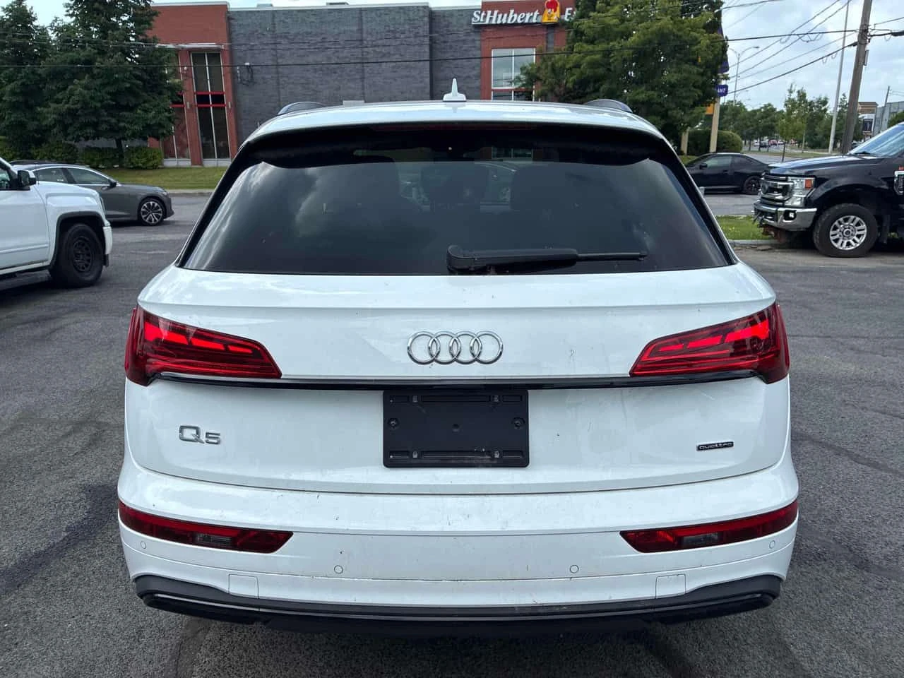 Audi Q5 45 TFSI quattro / DISTRONIC / LED / CARFAX , снимка 4 - Автомобили и джипове - 55662991