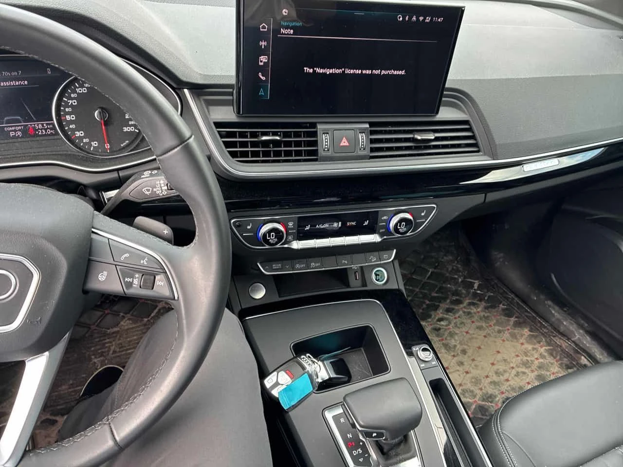 Audi Q5 45 TFSI quattro / DISTRONIC / LED / CARFAX , снимка 9 - Автомобили и джипове - 55662991