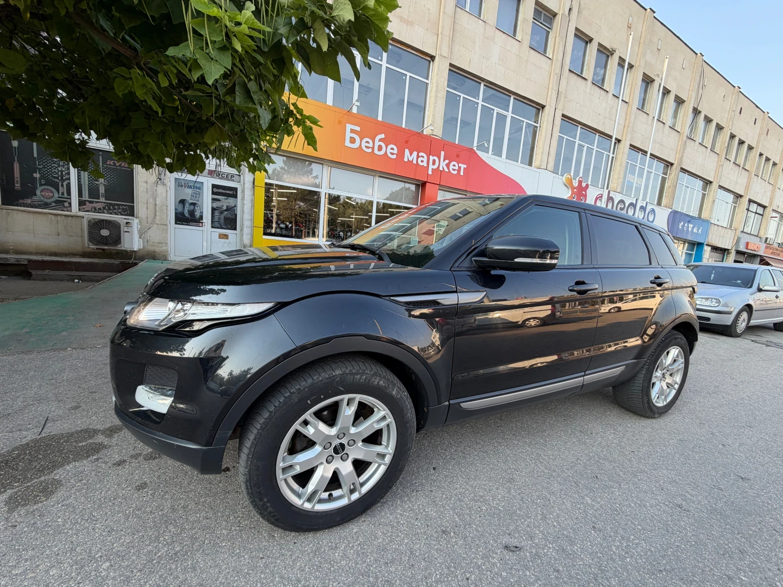 Land Rover Range Rover Evoque 2.2D* 6ск* Ръчка, снимка 4 - Автомобили и джипове - 55710733