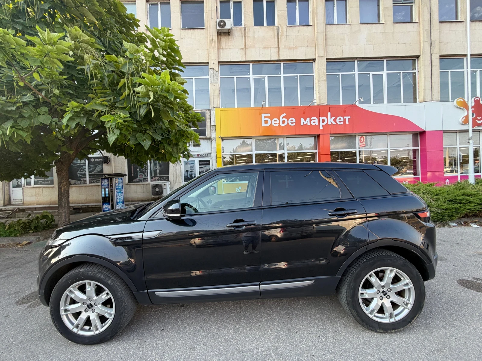 Land Rover Range Rover Evoque 2.2D* 6ск* Ръчка, снимка 6 - Автомобили и джипове - 55710733