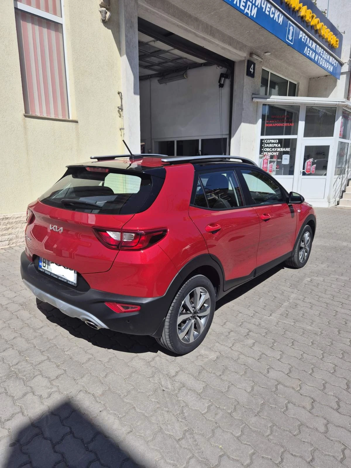 Kia Stonic, снимка 4 - Автомобили и джипове - 55989769