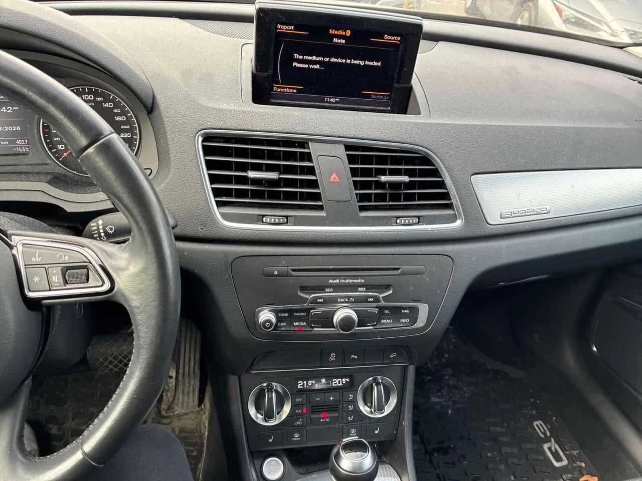 Audi Q3, снимка 9 - Автомобили и джипове - 56719722