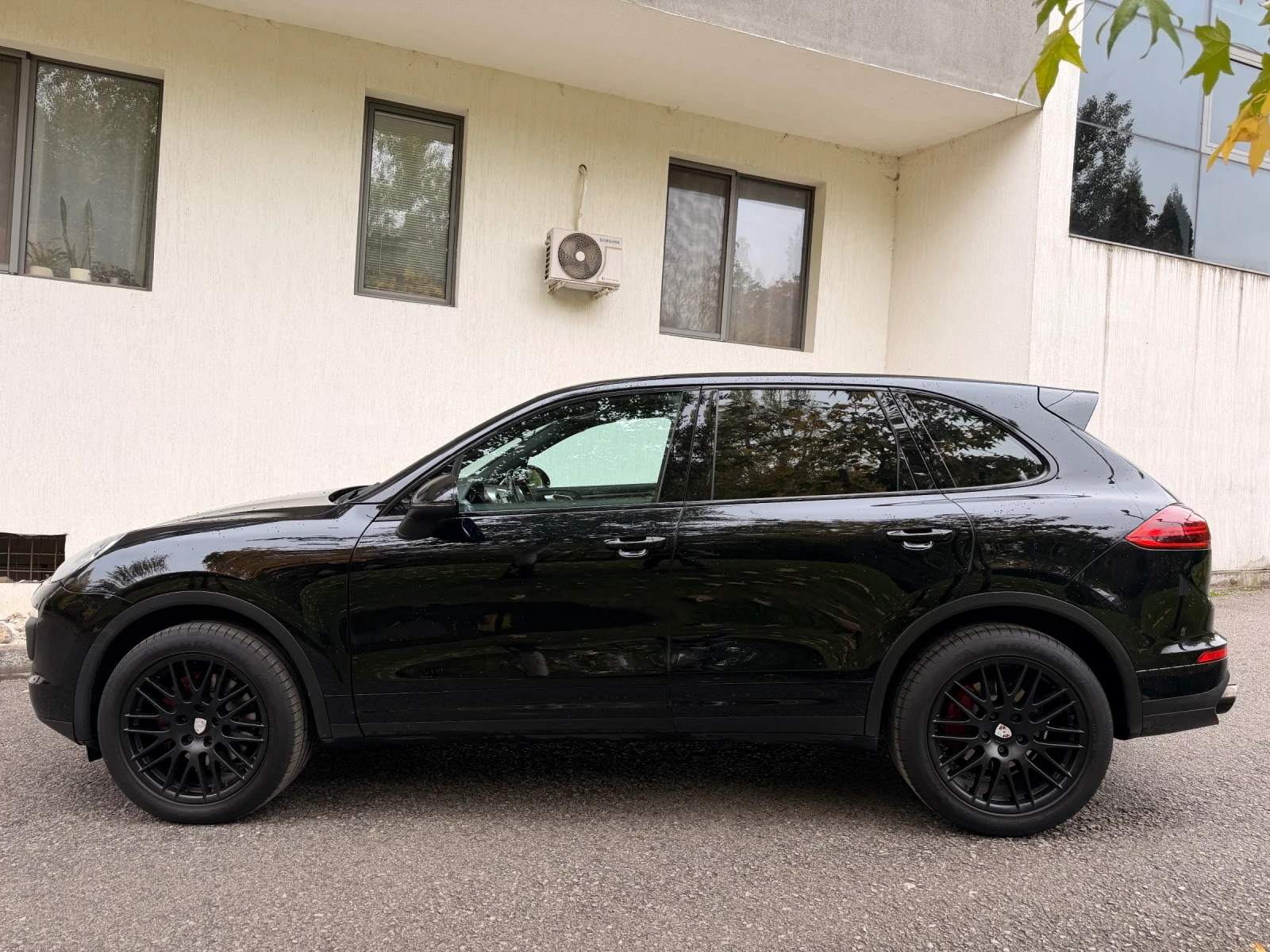 Porsche Cayenne 3.0d , снимка 4 - Автомобили и джипове - 56734100