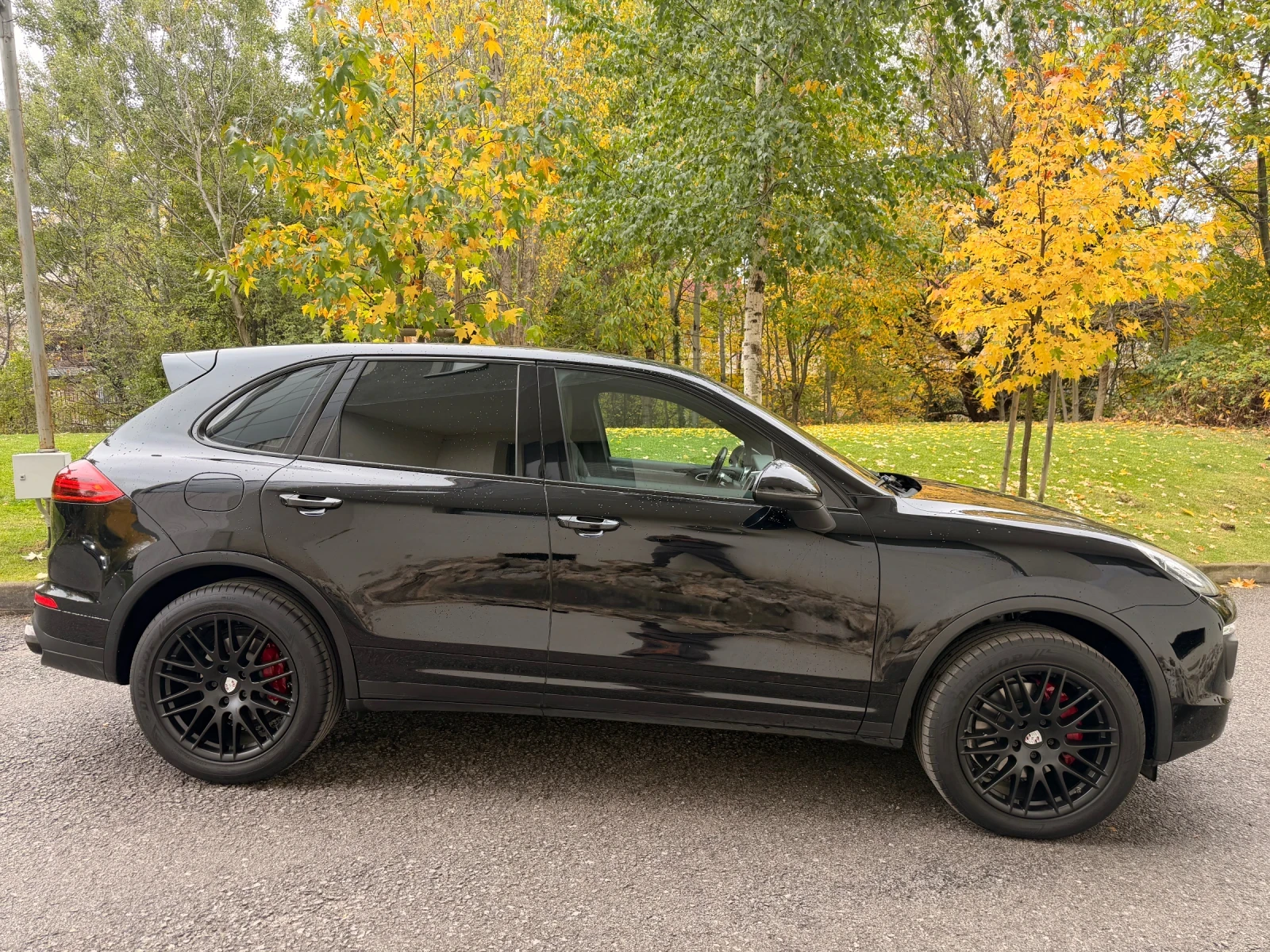 Porsche Cayenne 3.0d , снимка 8 - Автомобили и джипове - 56734100