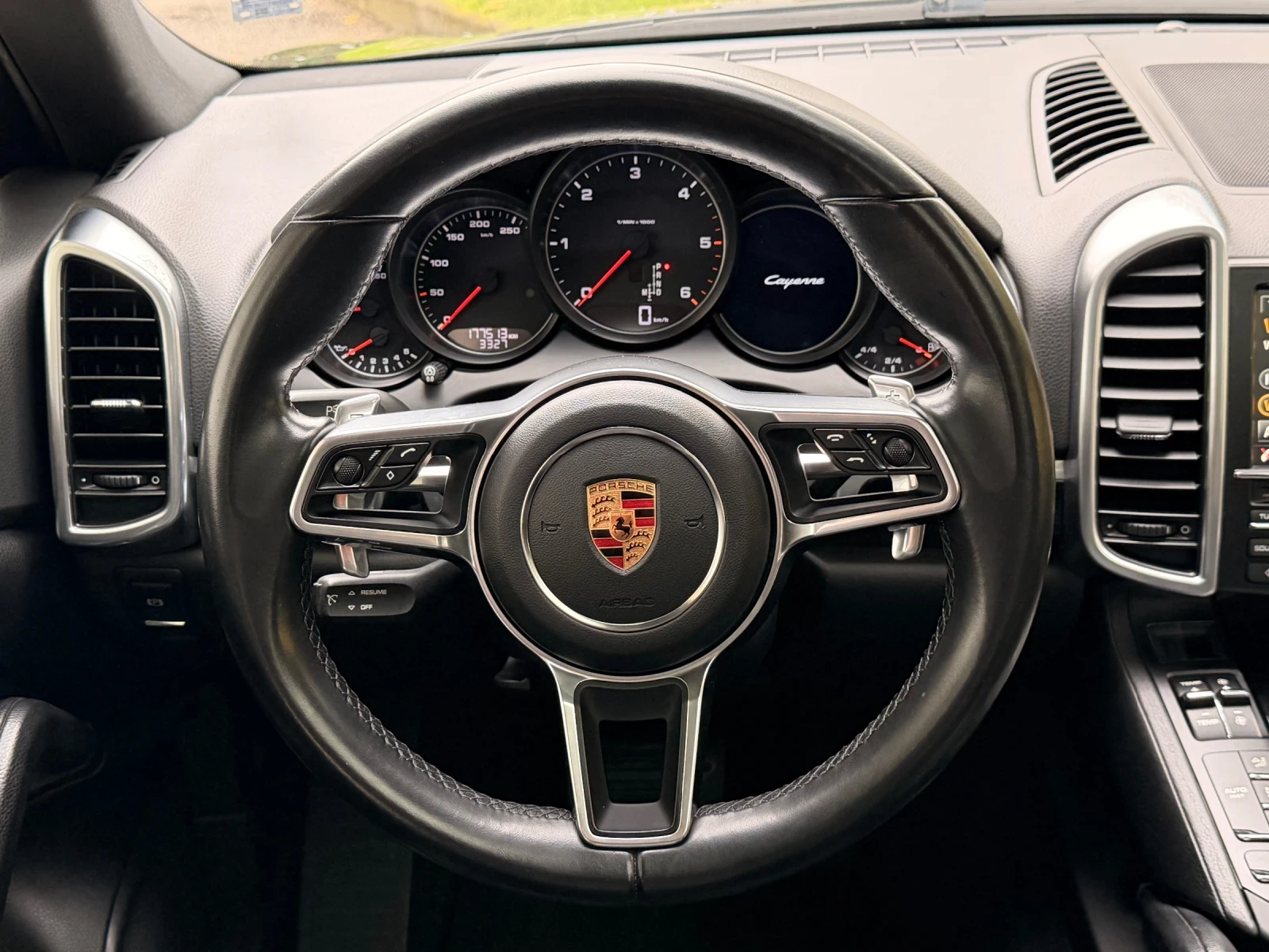 Porsche Cayenne 3.0d , снимка 15 - Автомобили и джипове - 56734100