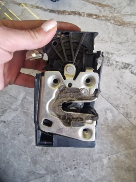 805028269RA C2B200121 брава за предна дясна врата DACIA SANDERO III, снимка 1