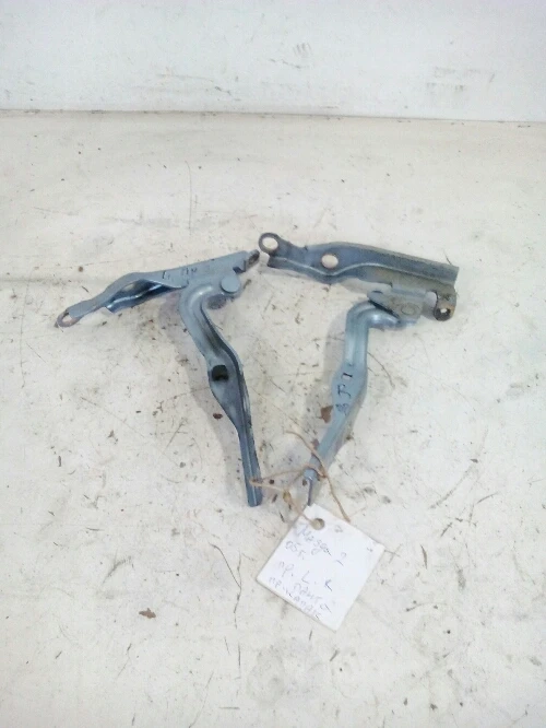 Панти преден капак Мазда 2