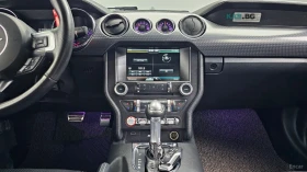 Ford Mustang 2.3* ПОДГРЕВ* ОБДУХВАНЕ* NAVI* КОЖА* CARBON, снимка 16