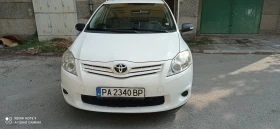 Toyota Auris, снимка 2