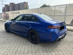 BMW M5 4.4 V8/PLUG-IN HYRBID/CARBON/B&W/HEAD UP/360/ - 116780 € / 228401.83 лв. - 25345149 4