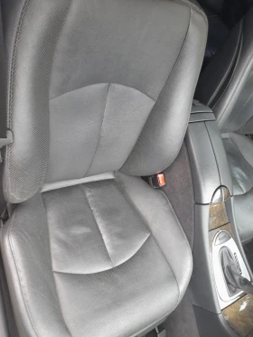 Mercedes-Benz E 320, снимка 3