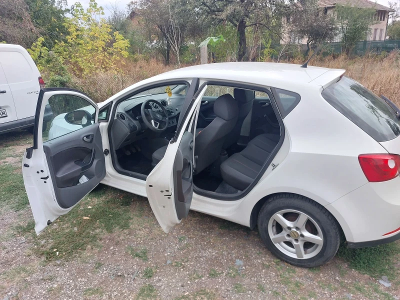 Seat Ibiza Газ, снимка 5 - Автомобили и джипове - 47260862