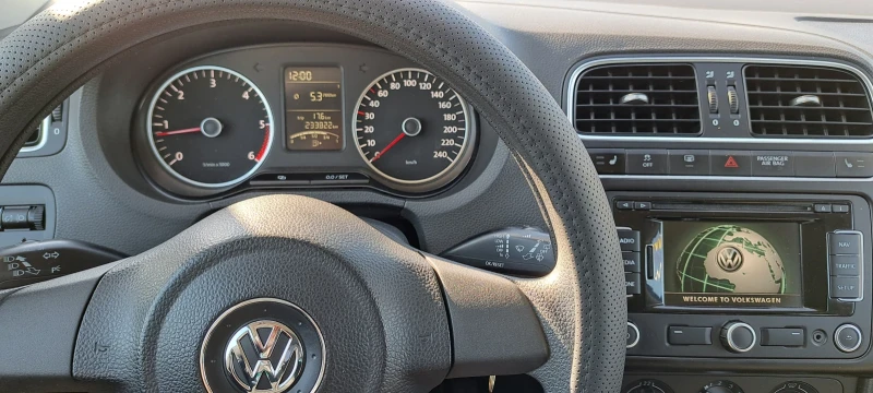 VW Polo 1.6tdi 90hp, снимка 6 - Автомобили и джипове - 47849032