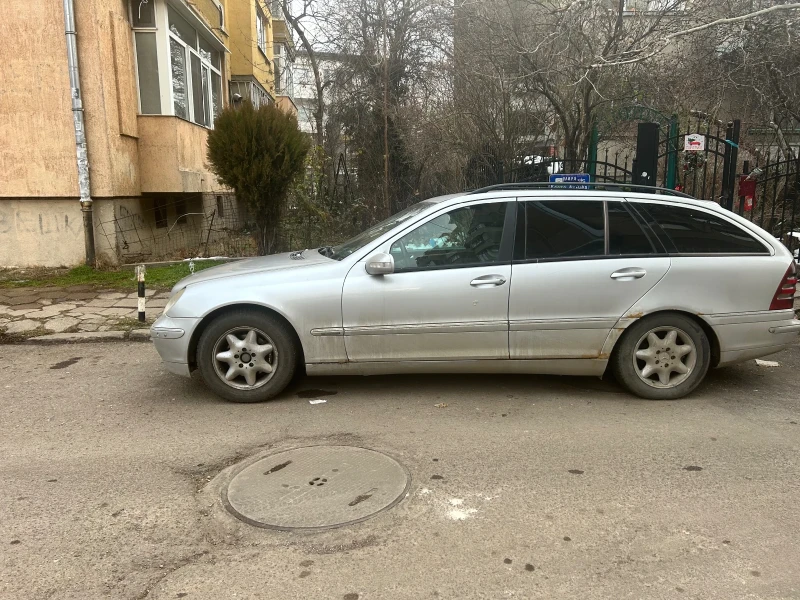 Mercedes-Benz C 200, снимка 2 - Автомобили и джипове - 48788395