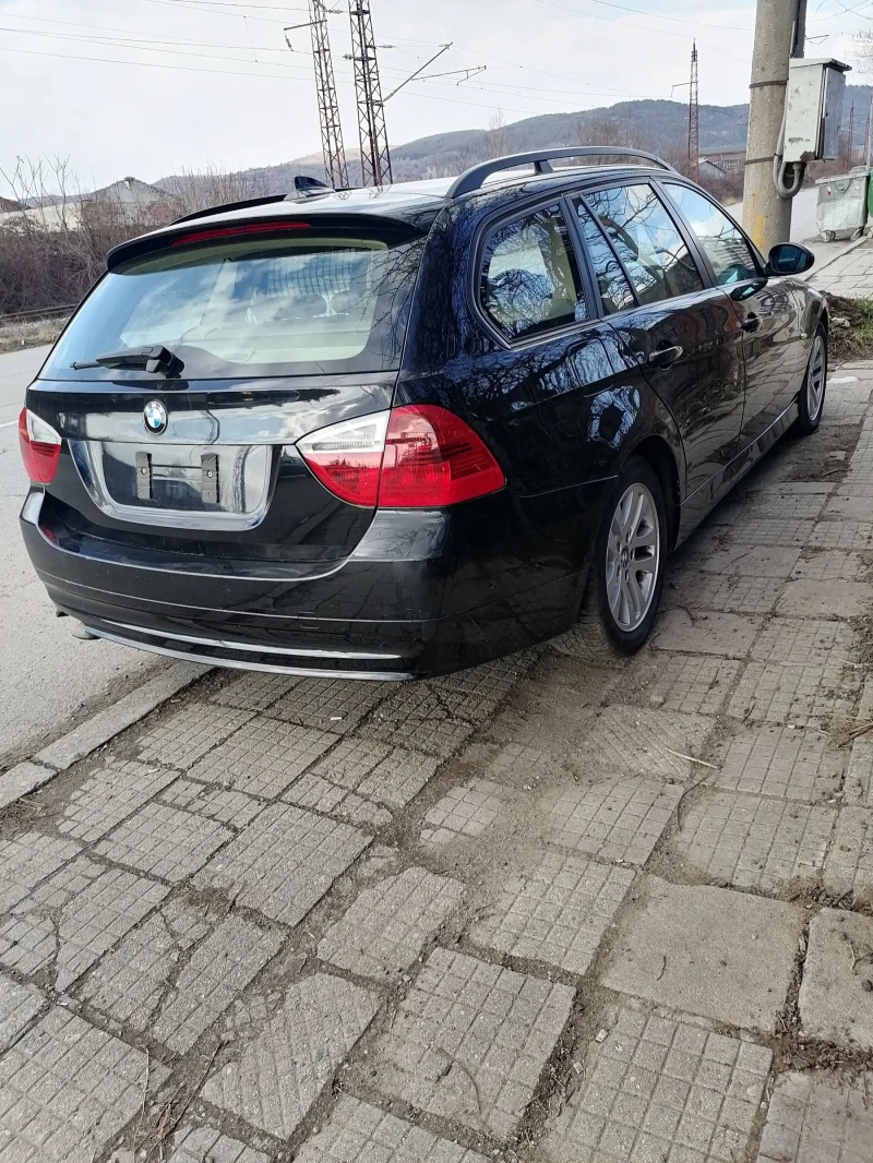 BMW 318 318d navi/koja, снимка 3 - Автомобили и джипове - 49309422