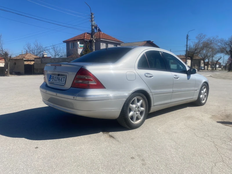 Mercedes-Benz C 240 Газ/бензин, снимка 5 - Автомобили и джипове - 49425892