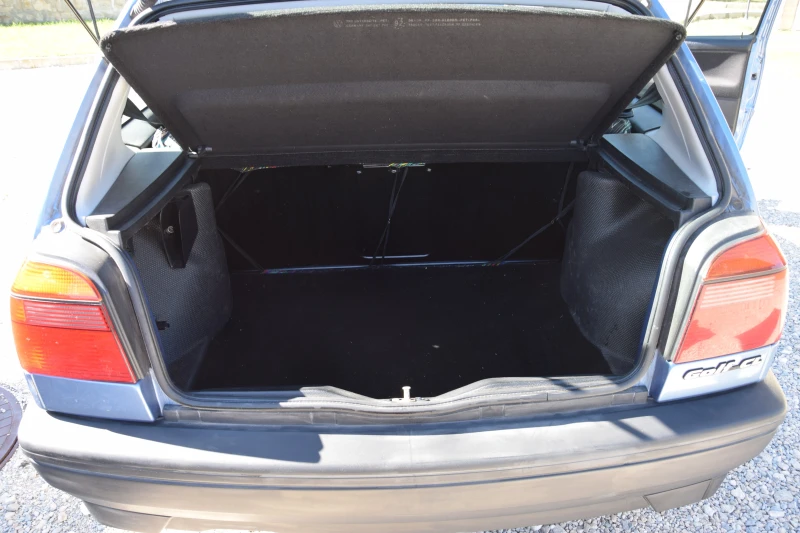 VW Golf, снимка 12 - Автомобили и джипове - 52252886