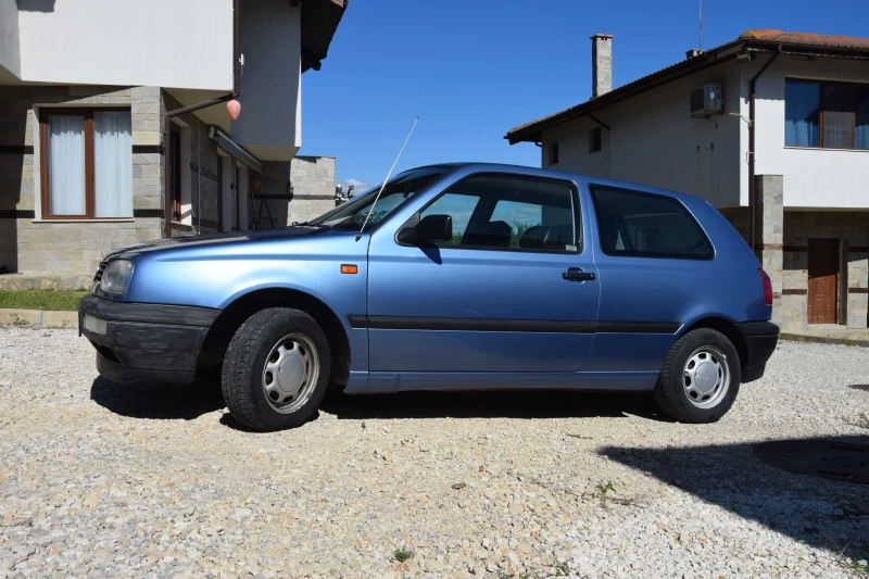 VW Golf, снимка 2 - Автомобили и джипове - 52252886