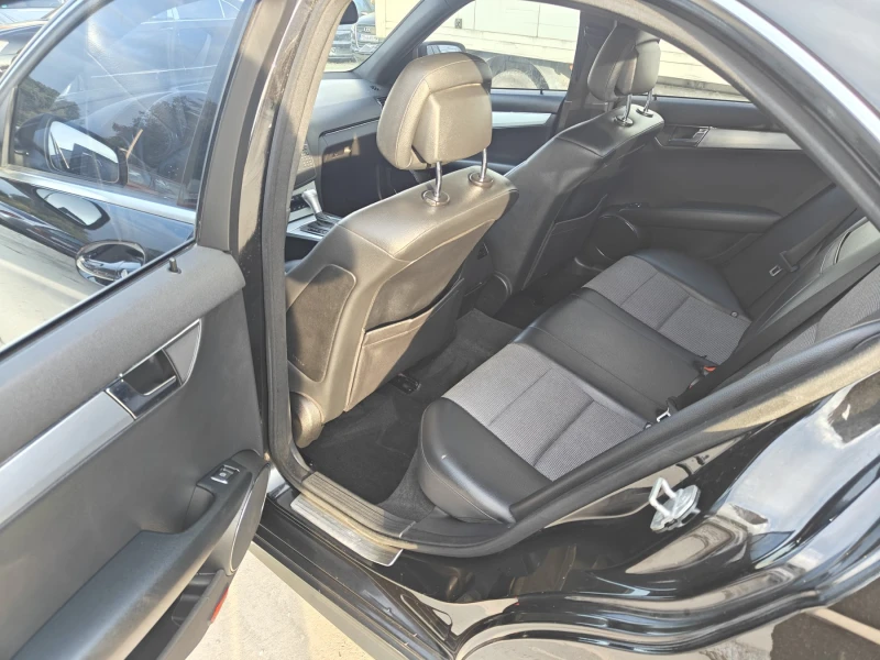 Mercedes-Benz C 220 CDI, AMG пакет, снимка 5 - Автомобили и джипове - 52252995