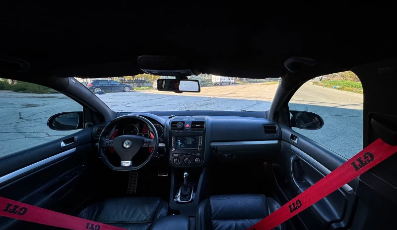 VW Golf 2.0T= GTI= Брутална визия= , снимка 14 - Автомобили и джипове - 52416713
