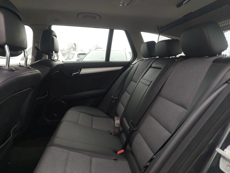 Mercedes-Benz C 200 Kompressor/Avantgarde, снимка 10 - Автомобили и джипове - 52693380