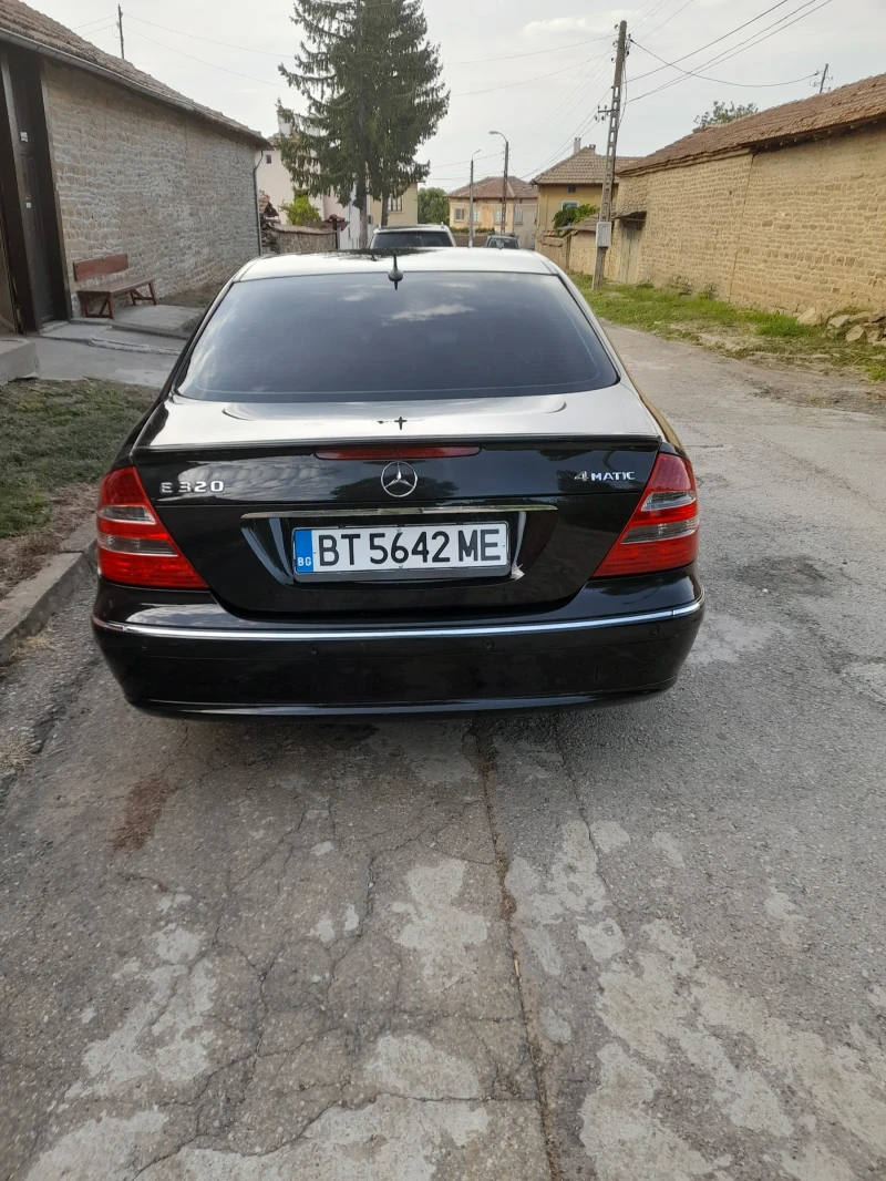 Mercedes-Benz E 320, снимка 12 - Автомобили и джипове - 52866866