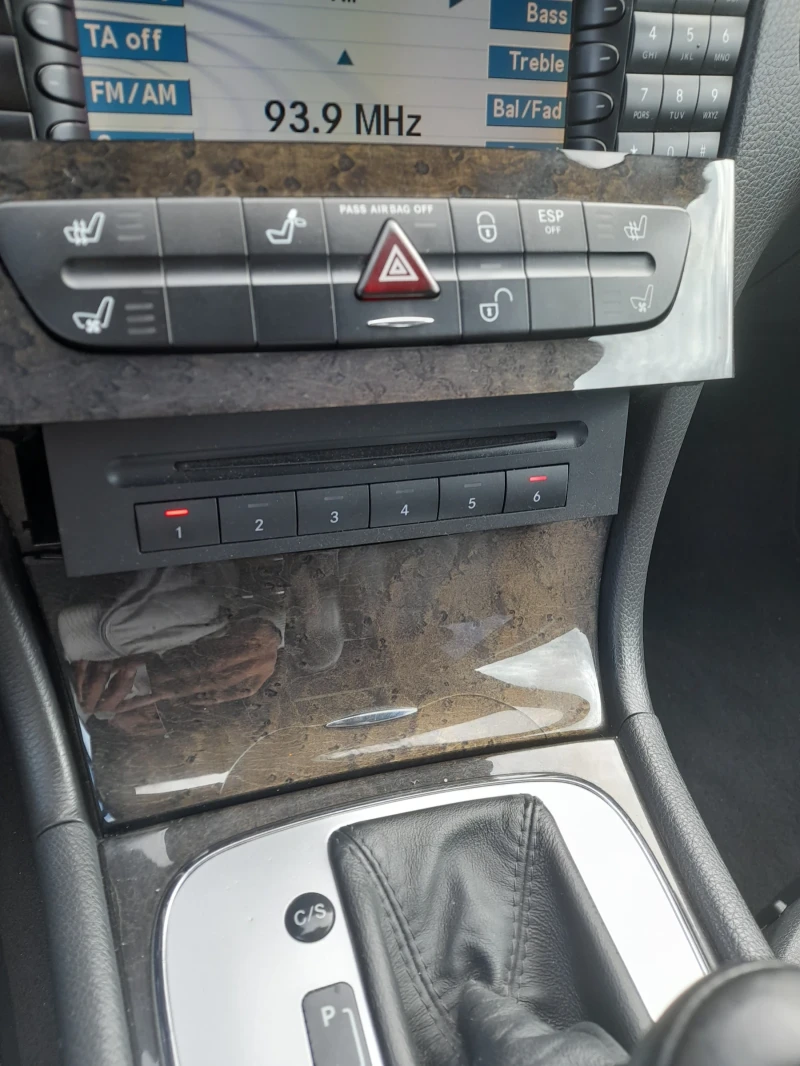 Mercedes-Benz E 320, снимка 8 - Автомобили и джипове - 52866866