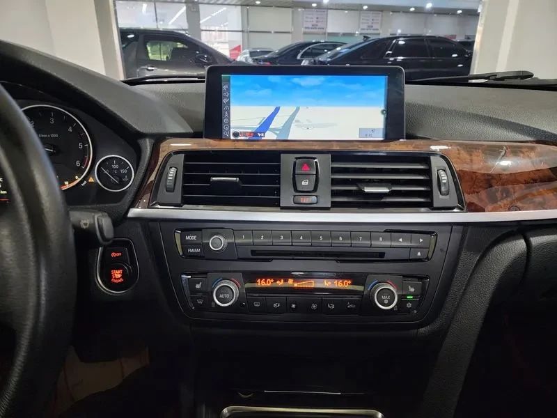 BMW 320 (F30), снимка 7 - Автомобили и джипове - 54960558