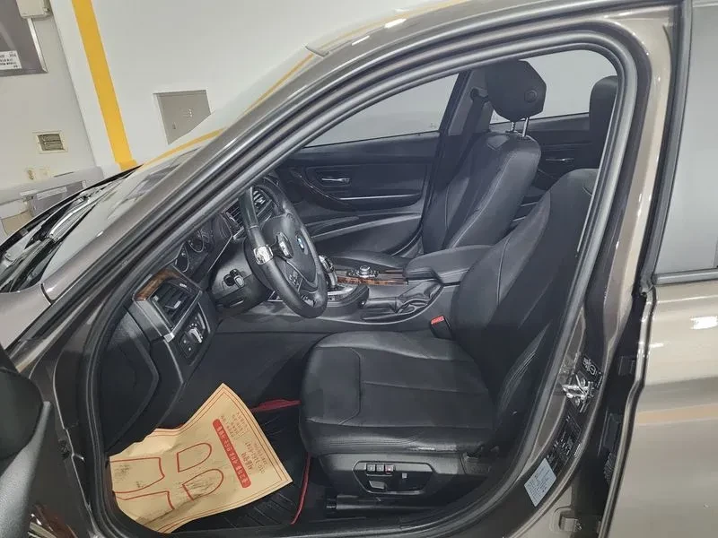 BMW 320 (F30), снимка 11 - Автомобили и джипове - 54960558