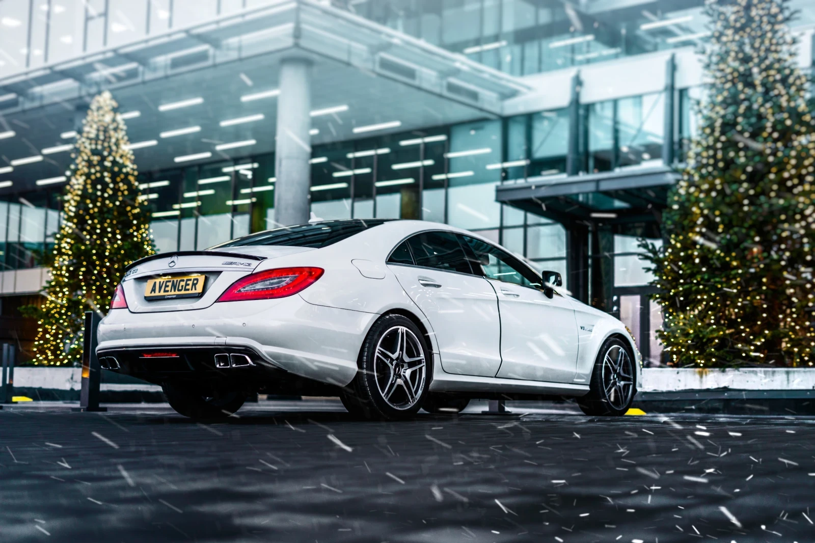 Mercedes-Benz CLS 63 AMG Performance - изображение 10