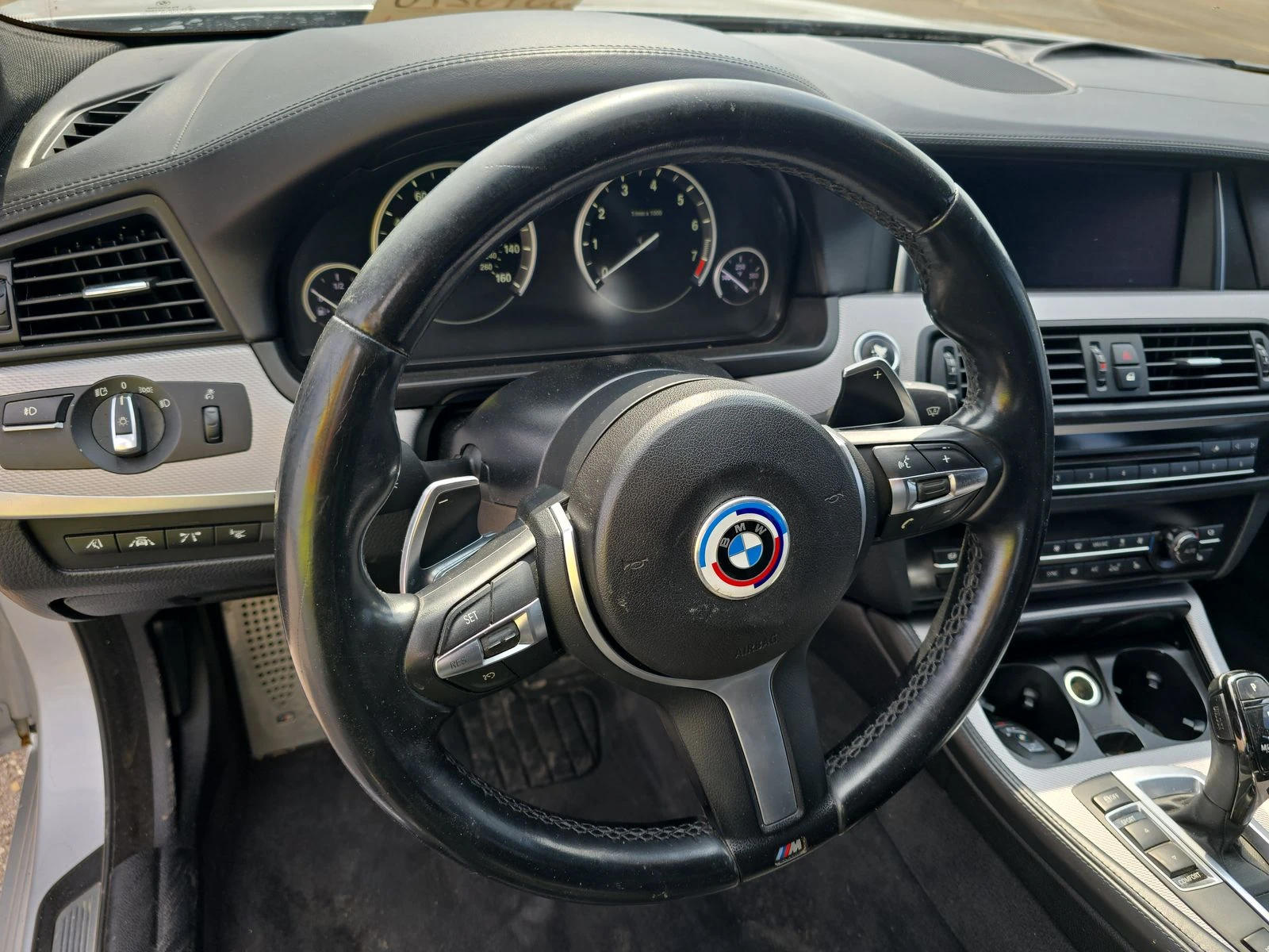 BMW 550 M SPORT LINE* Harman* Обдух* Керамика* Head up* So - изображение 7
