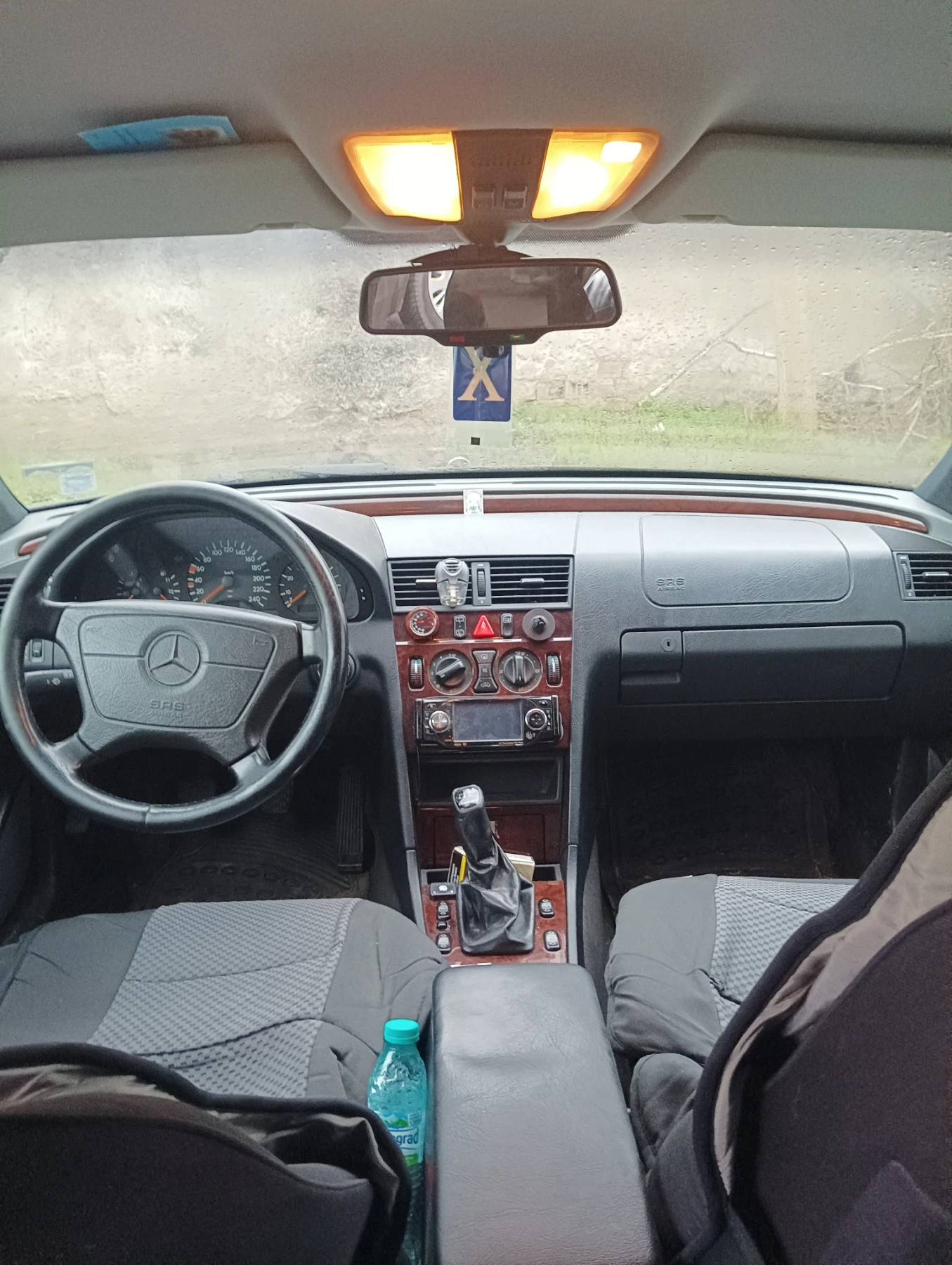 Mercedes-Benz C 180  - изображение 9