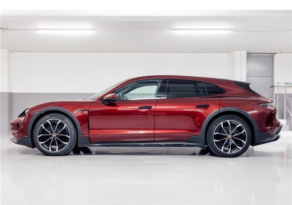 Porsche Taycan Cross Turismo 4 93.4 kWh - изображение 2