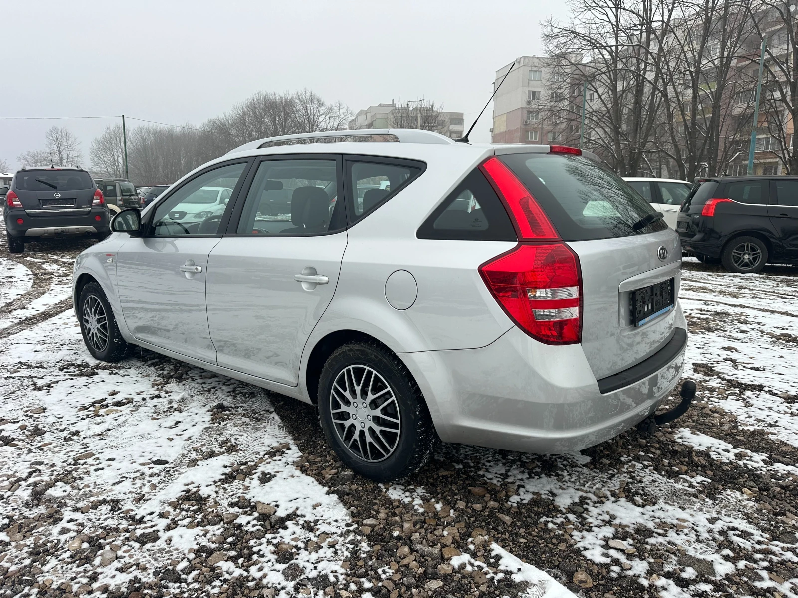 Kia Ceed 1.6CRDI 90kc - изображение 3