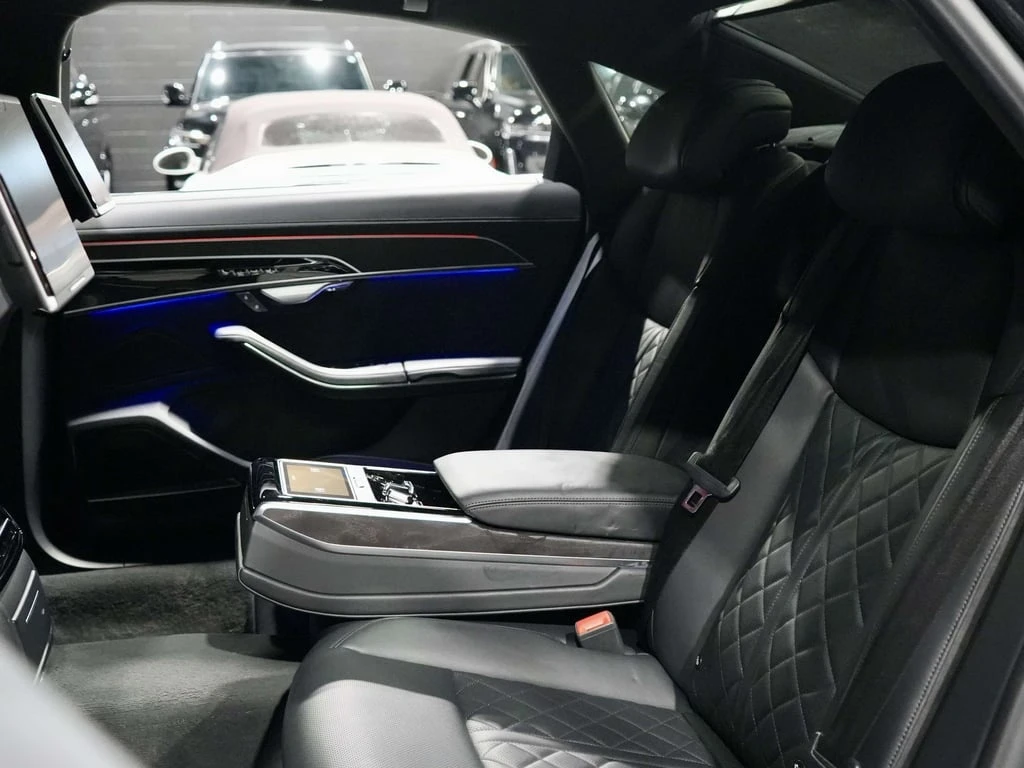 Audi A8 55tfsi * Long * Фиксирана цена до БГ * CARFAX *  - изображение 10