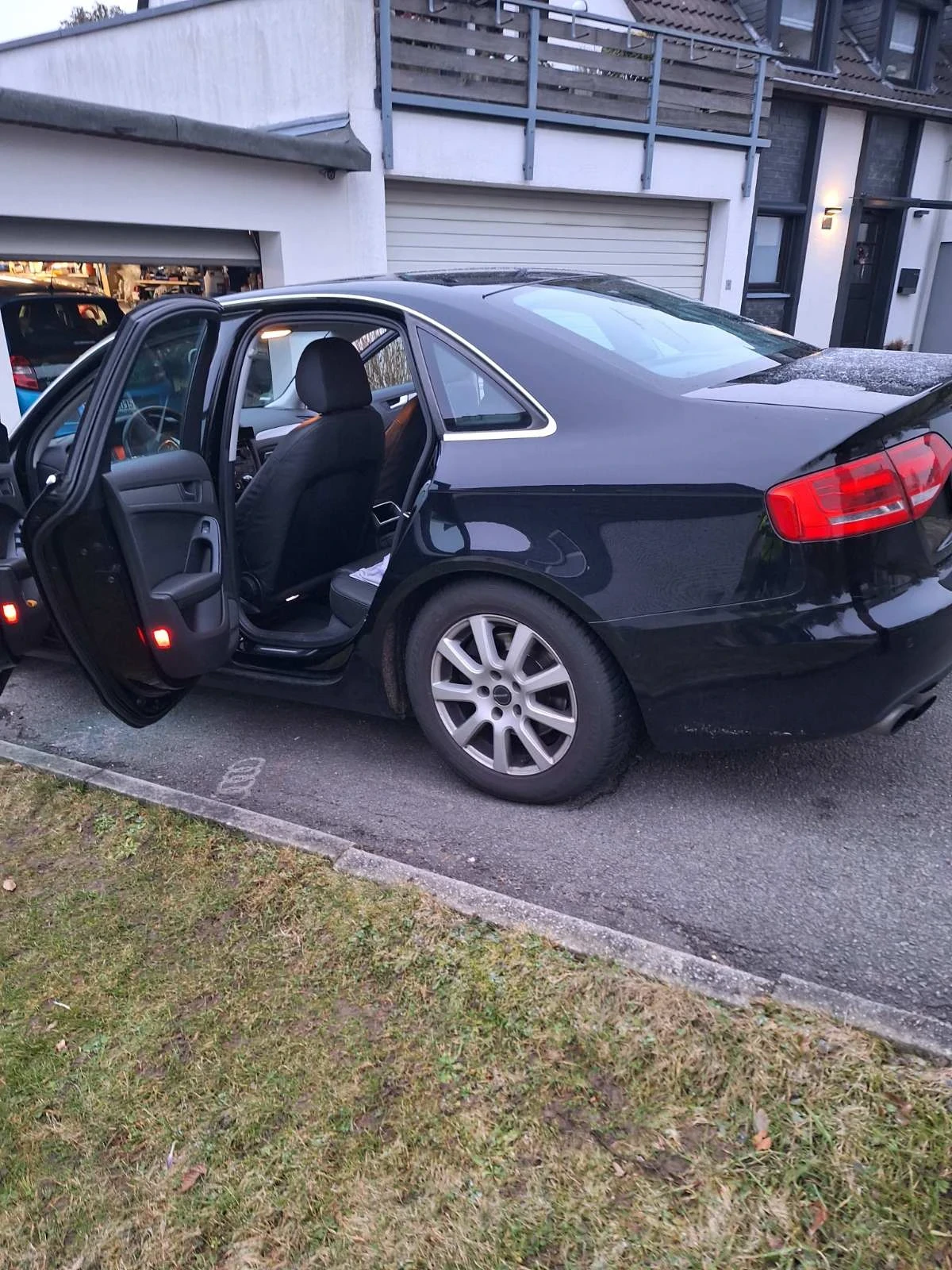 Audi A4 1.8, 160к.с - изображение 5