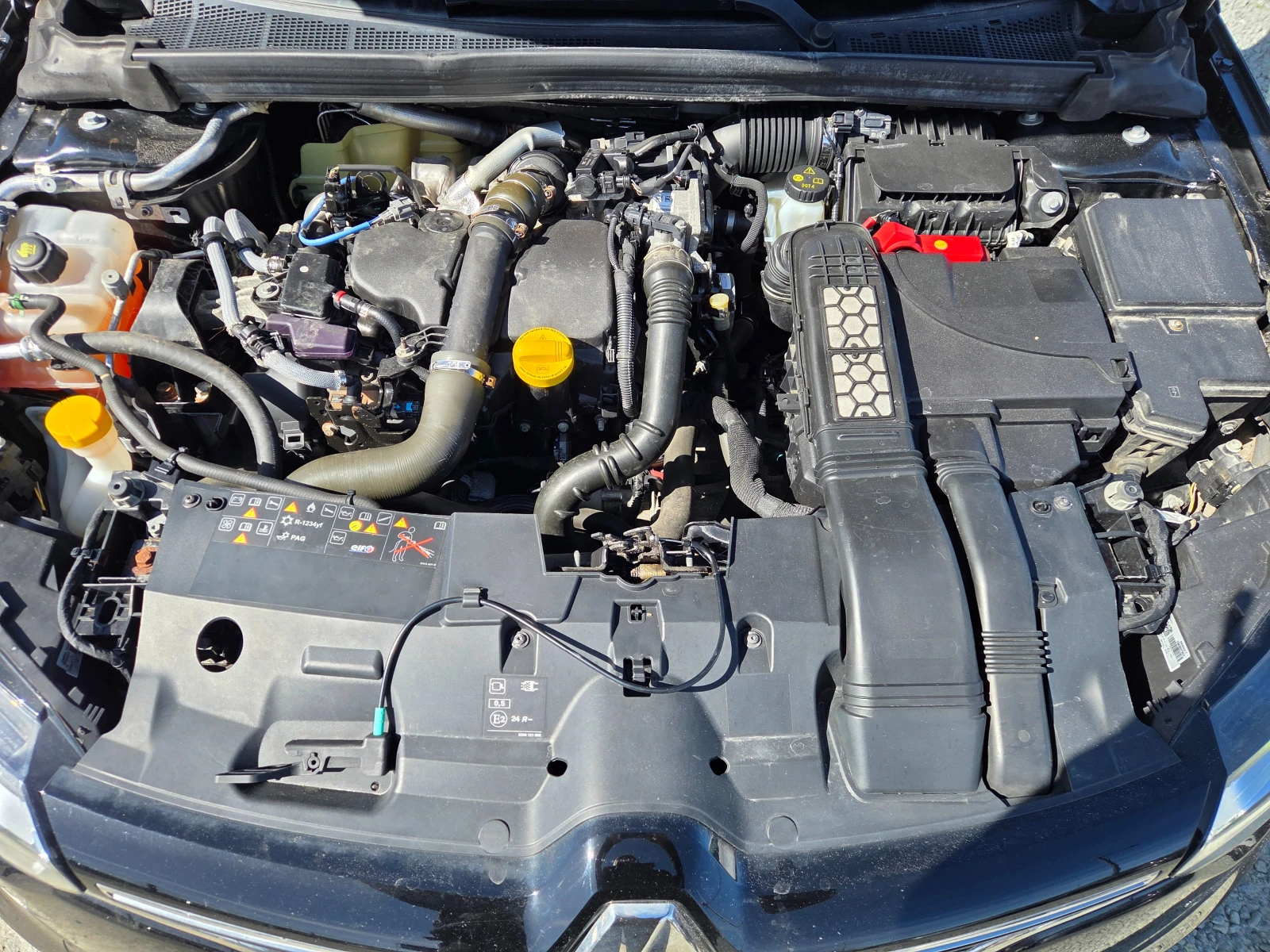 Renault Megane 1.5DCi-Нави, снимка 15 - Автомобили и джипове - 53768649