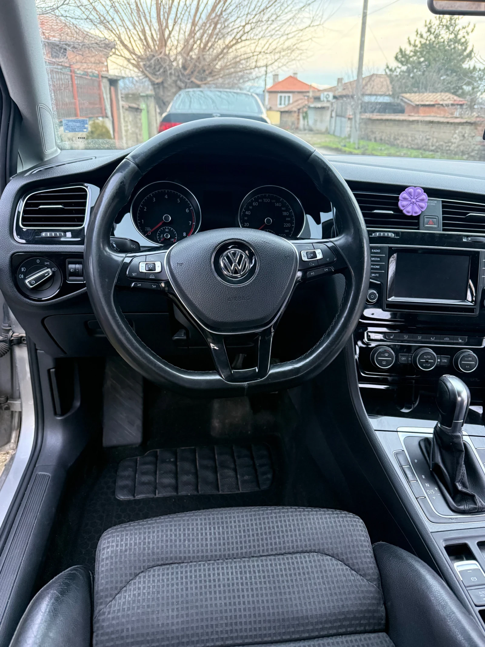 VW Golf 1.4TSI DSG, снимка 8 - Автомобили и джипове - 53978818