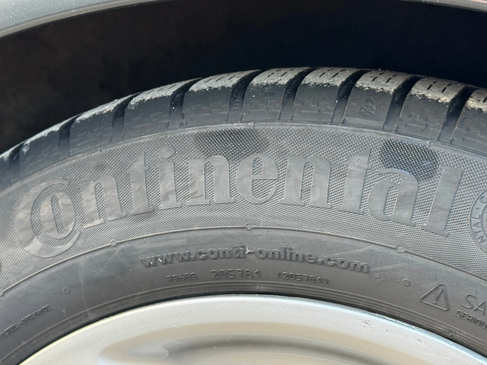 Mercedes-Benz E 270 Avantgarde, снимка 11 - Автомобили и джипове - 54110906