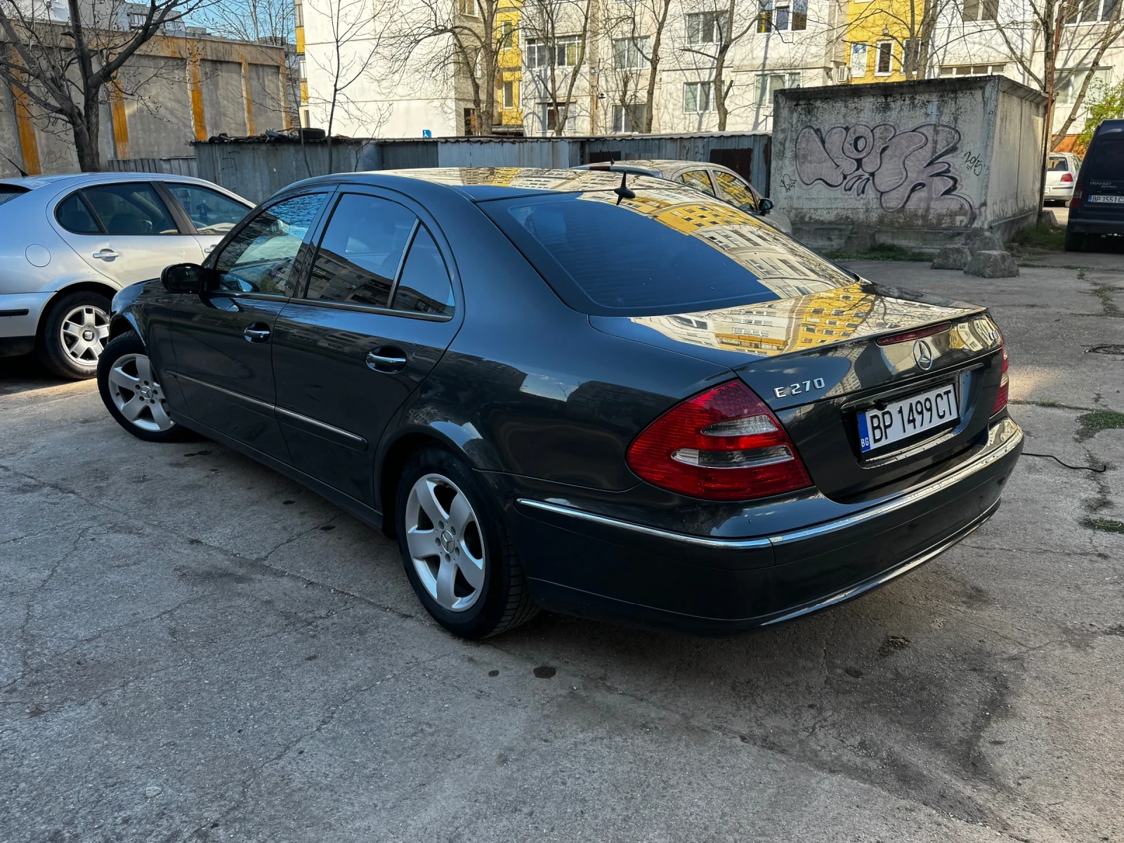 Mercedes-Benz E 270 Avantgarde, снимка 3 - Автомобили и джипове - 54110906
