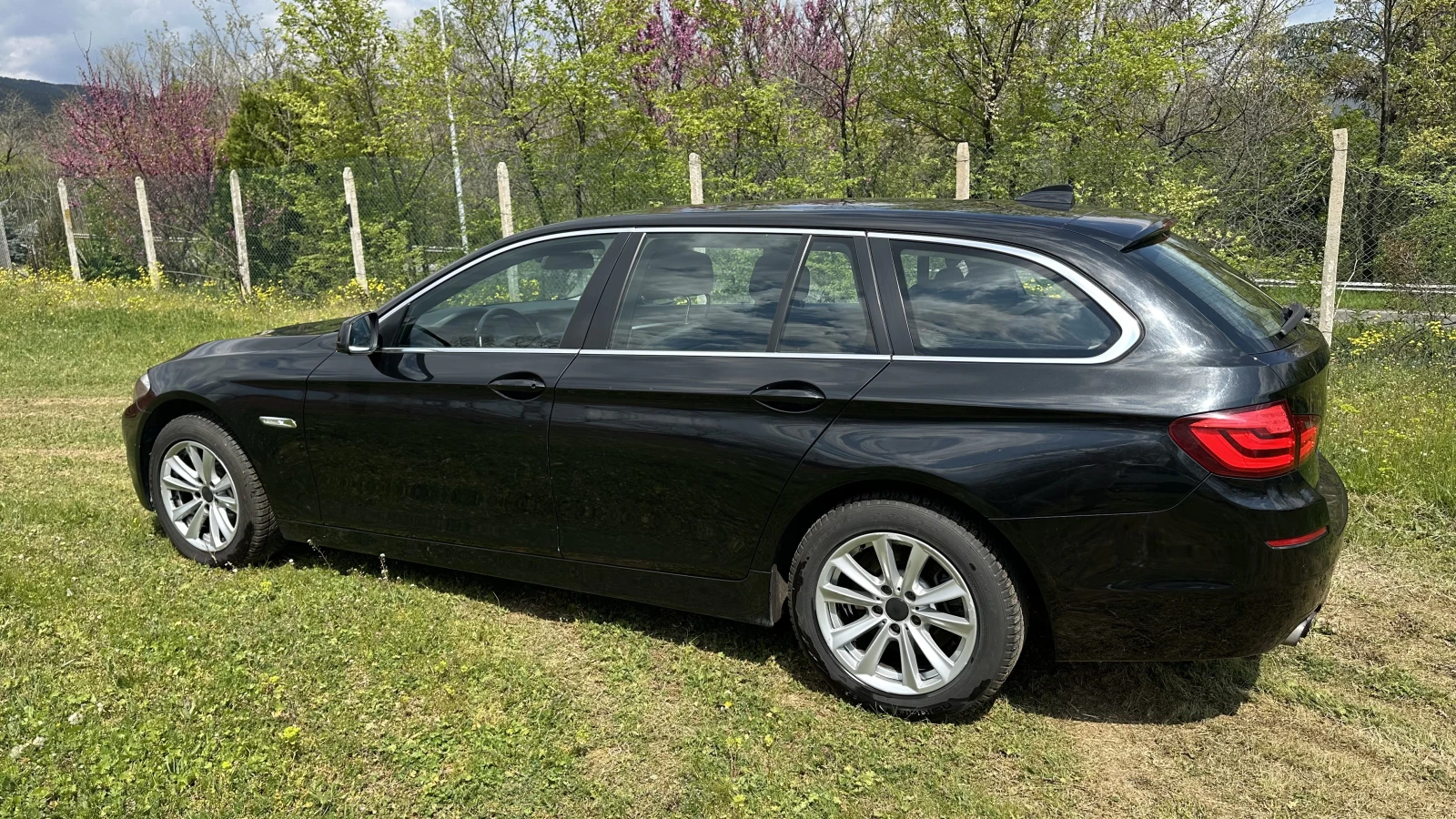 BMW 520 F11, снимка 7 - Автомобили и джипове - 54244551