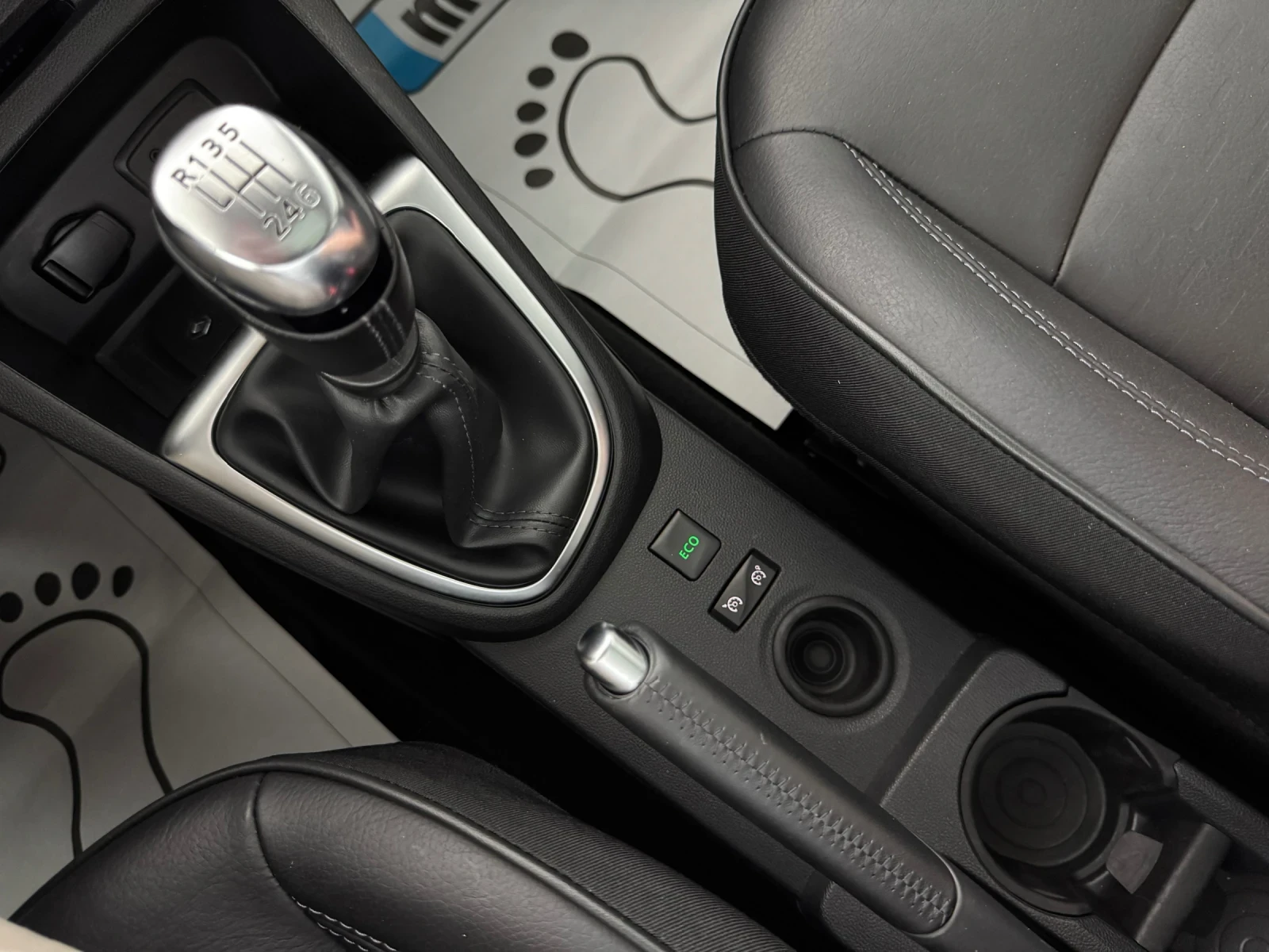 Renault Captur 1.5 DCI EDITION ONE - KEYLESS* КОЖА* LED* КАМЕРA, снимка 14 - Автомобили и джипове - 54429873