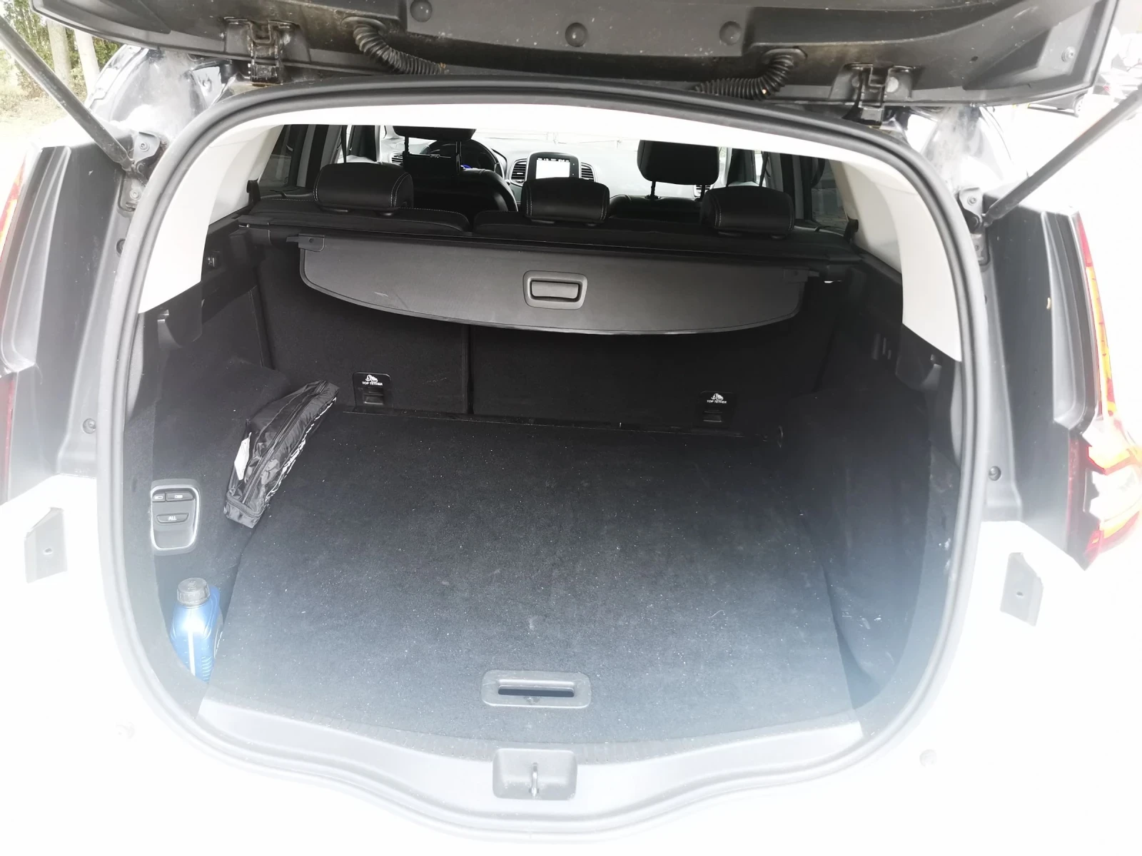 Renault Grand scenic 1.6 130к.с , снимка 10 - Автомобили и джипове - 54704514